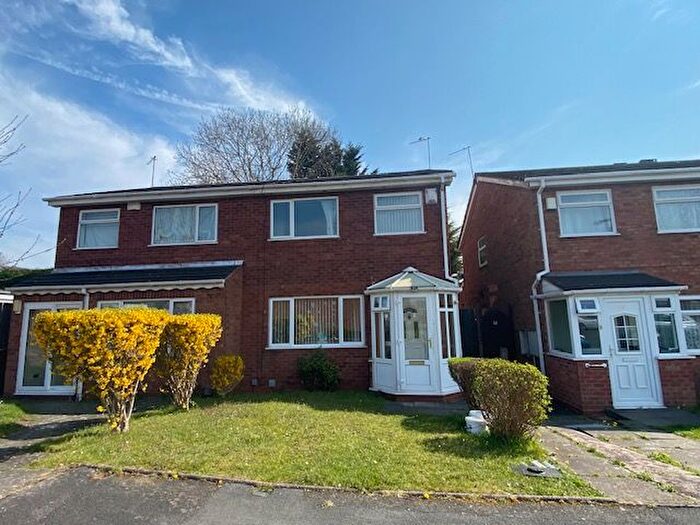 3 Bedroom Semi-Detached House To Rent In Welsby Avenue, Birmingham, B43