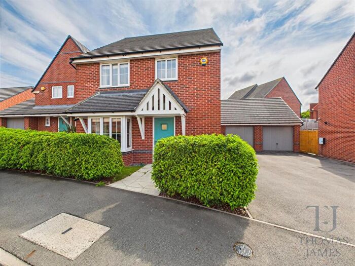 4 Bedroom Detached House For Sale In Fieldfare Road, Cotgrave, Nottingham, NG12