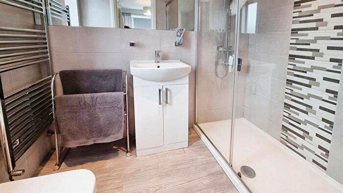 4 Bedroom Detached House For Sale In Vicarage Gardens, Willington, Crook, DL15