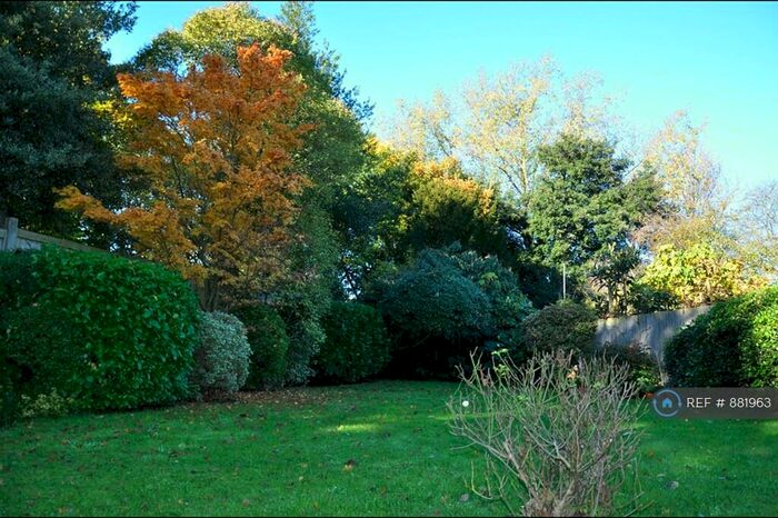 1 Bedroom Flat To Rent In Park Avenue, London, N22