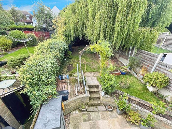 3 Bedroom Semi Detached House For Sale In High Beech Road, Loughton, Essex, IG10