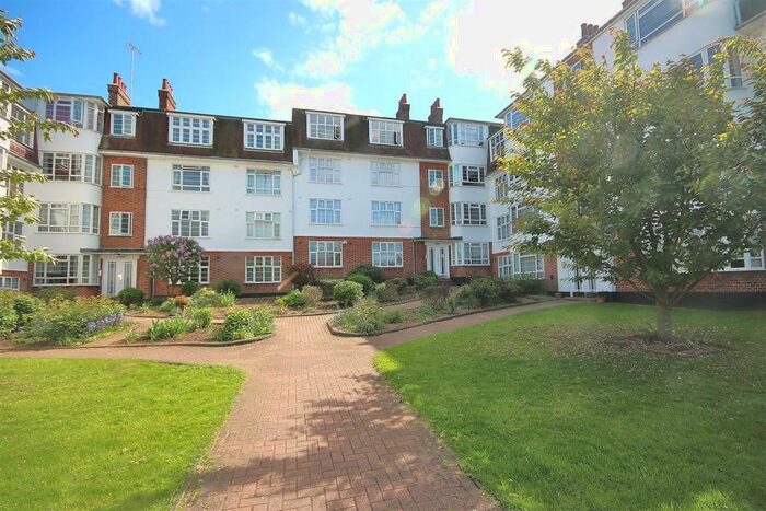 2 Bedroom Flat To Rent In Seymour Court, Eversley Park Road, N21