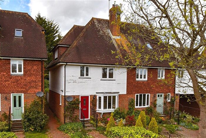 4 Bedroom Semi Detached House For Sale In Frythe Way, Cranbrook, Kent, TN17