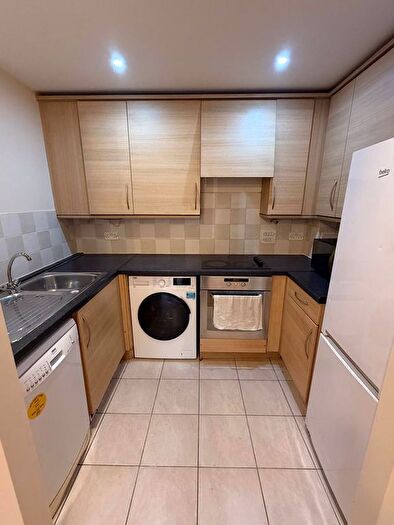 1 Bedroom Flat To Rent In Highfield Road, Feltham, TW13