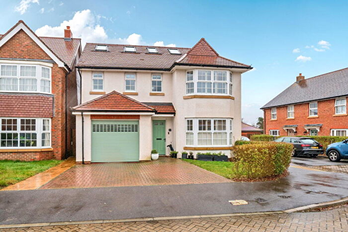 5 Bedroom Detached House For Sale In Runcie Crescent, Basingstoke, RG23