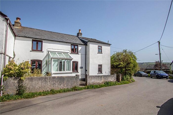2 Bedroom End Of Terrace House For Sale In Yelverton, Devon, PL20