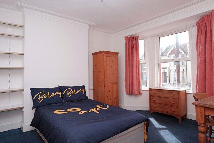 1 Bedroom Terraced House To Rent In Hollingbury Road, Brighton, BN1