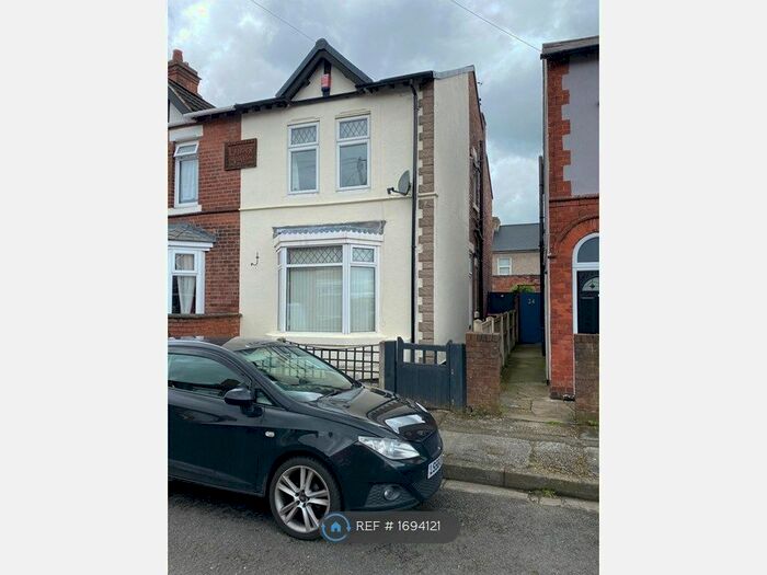 3 Bedroom Semi-Detached House To Rent In King Street, Sutton In Ashfield, NG17