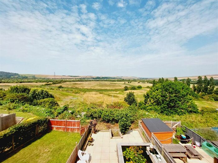 3 Bedroom Semi-Detached House For Sale In Heighton Crescent, Newhaven, BN9