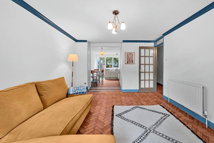 3 Bedroom House To Rent In Woodyard Close, Kentish Town, NW5