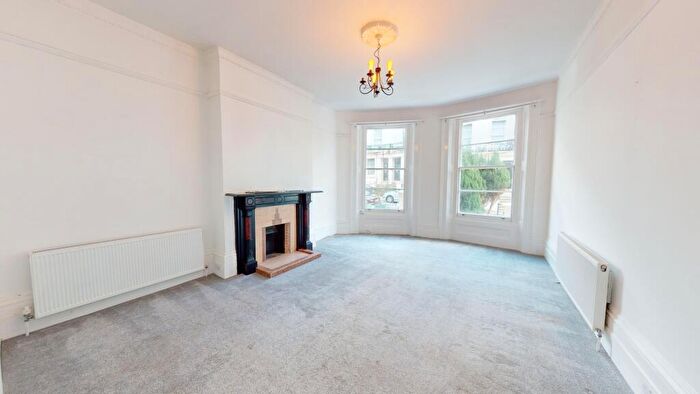 1 Bedroom Flat To Rent In Brunswick Road, Hove, BN3