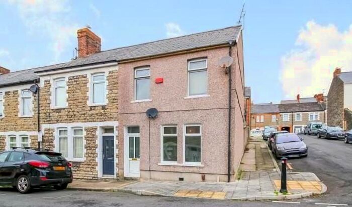 2 Bedroom Property To Rent In Queen Street, Barry, CF62