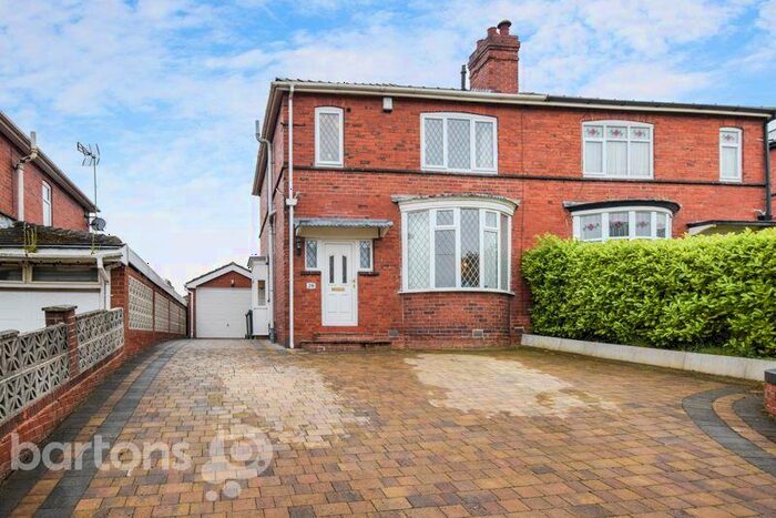 3 Bedroom Semi-Detached House To Rent In Munsbrough Lane, Greasbrough, S61