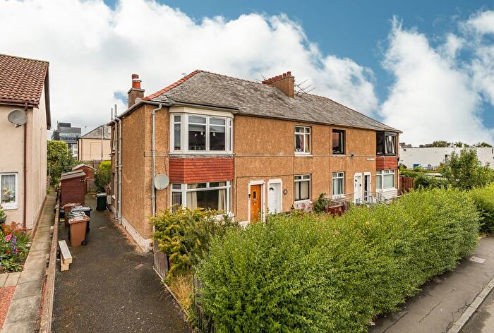 3 Bedroom Flat For Sale In Sighthill Loan, Edinburgh, EH11