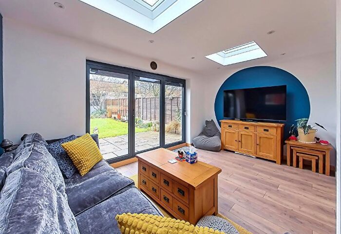 3 Bedroom Terraced House For Sale In Bedford Avenue, North Bessted, Bognor Regis, West Sussex, PO21