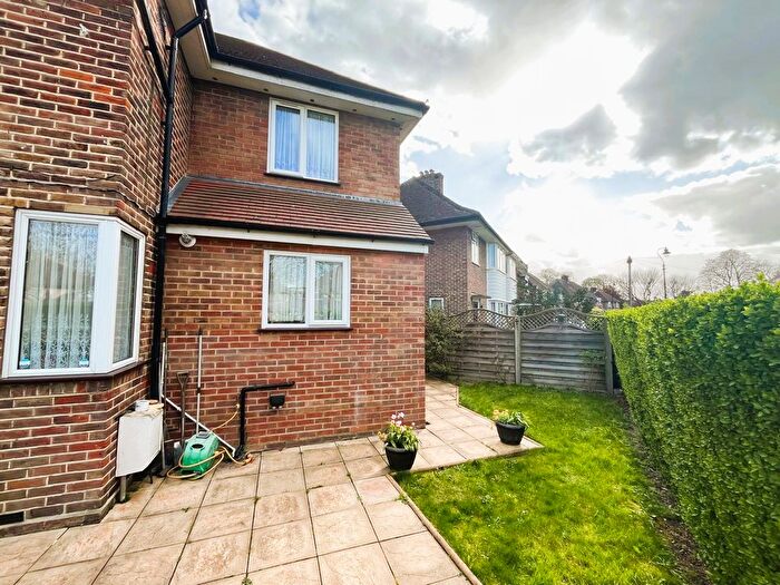 1 Bedroom Maisonette To Rent In Harp Road, Ealing, London, W7