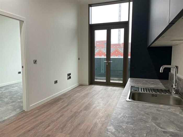 1 Bedroom Apartment To Rent In Store Street, Manchester, Greater Manchester, M1
