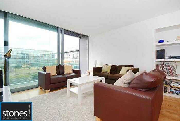 2 Bedroom Flat To Rent In Highbury Stadium Square, Highbury, London, N5