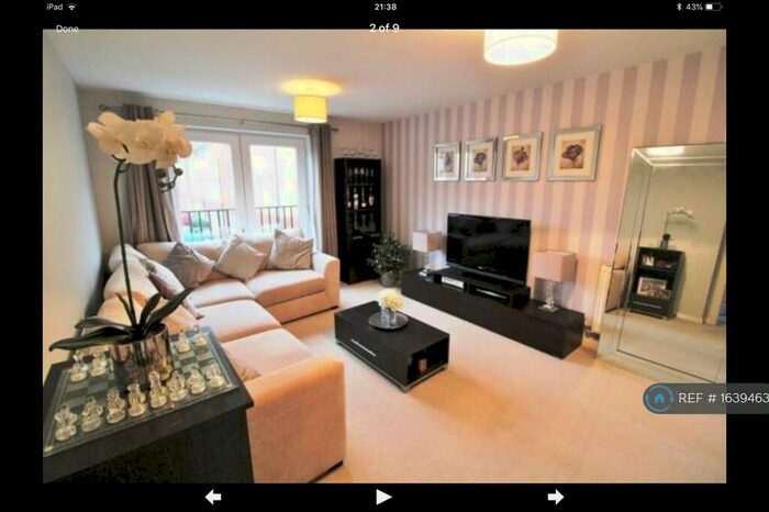 2 Bedroom Flat To Rent In Regius House, Portsmouth, PO6