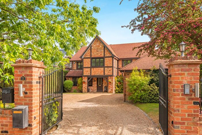 5 Bedroom Detached House For Sale In Fulmer Drive, Gerrards Cross, Buckinghamshire, SL9