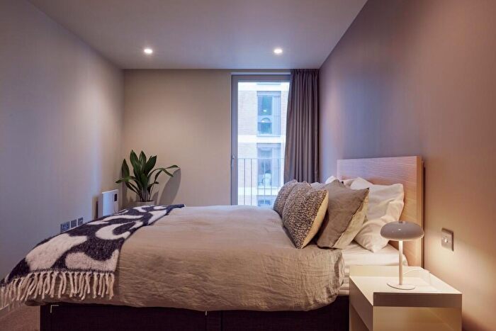 2 Bedroom Apartment To Rent In Addington Street, Manchester, Greater Manchester, M4