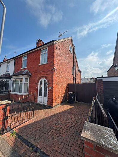 4 Bedroom Semi-detached House For Sale In Brunswick Drive, Skegness, PE25