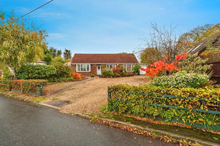 3 Bedroom Bungalow For Sale In Woodlands Road, Woodlands, Southampton, Hampshire, SO40