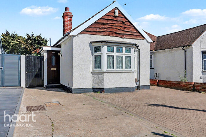 2 Bedroom Semi-Detached Bungalow For Sale In Clayhall Avenue, Clayhall, IG5