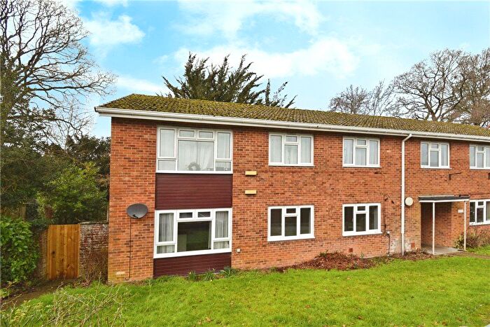 2 Bedroom Flat For Sale In Butlers Close, Lockerley, Romsey, Hampshire, SO51