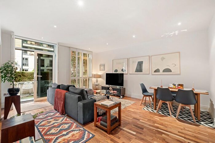 3 Bedroom Flat To Rent In Aspect Court, Lensbury Avenue, SW6