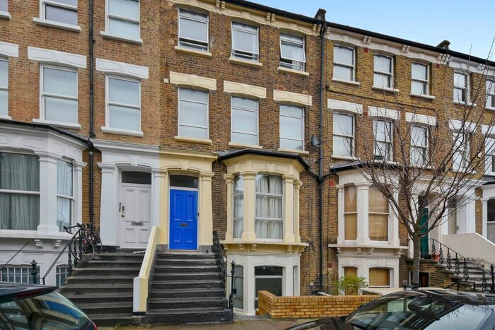 1 Bedroom Flat To Rent In Minford Gardens, Brook Green, London, W14