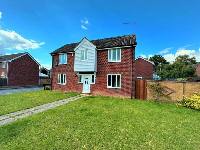 3 Bedroom Detached House To Rent In St Marys Grove, Norwich, NR7