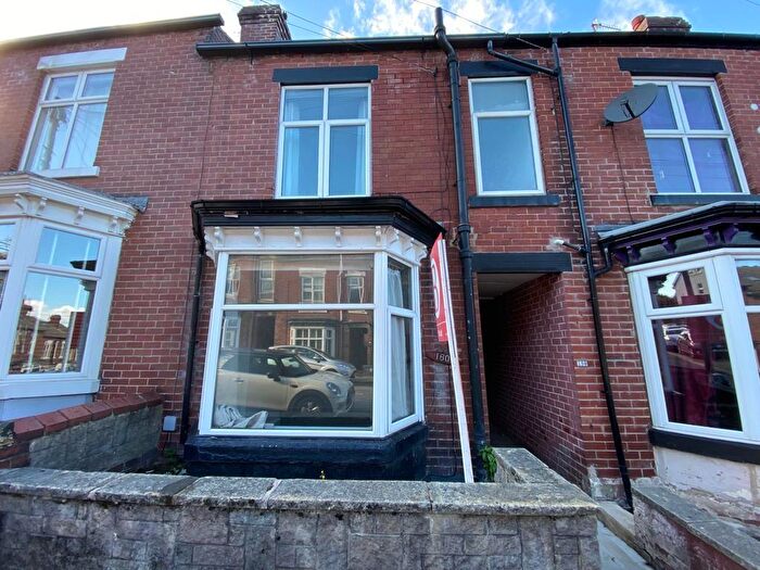 3 Bedroom House To Rent In Murray Road, Banner Cross, S11