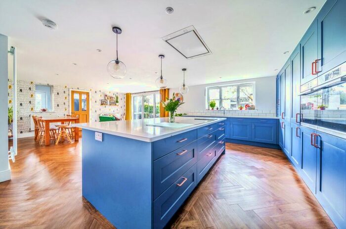 4 Bedroom Semi-Detached House For Sale In Cullompton, Devon, EX15