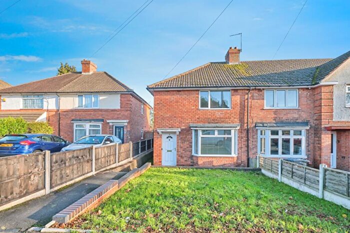 3 Bedroom End Of Terrace House For Sale In Kilburn Road, Birmingham, B44