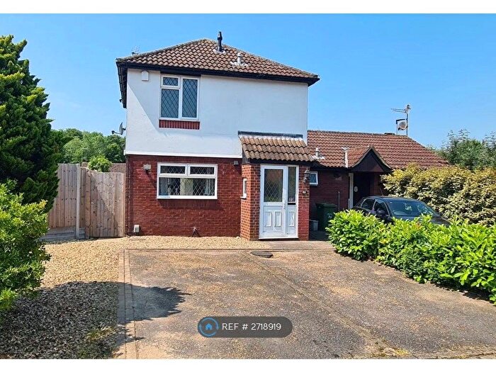 2 Bedroom Semi-Detached House To Rent In Cardinals Gate, Peterborough, PE4