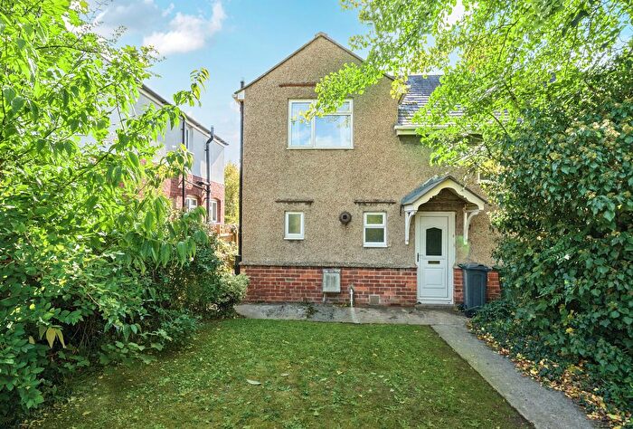 3 Bedroom Semi-Detached House For Sale In The Circle, Stroud, Gloucestershire, GL5