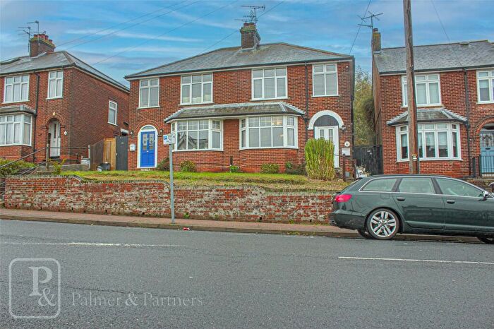 3 Bedroom Semi-Detached House To Rent In Mile End Road, Colchester, Essex, CO4