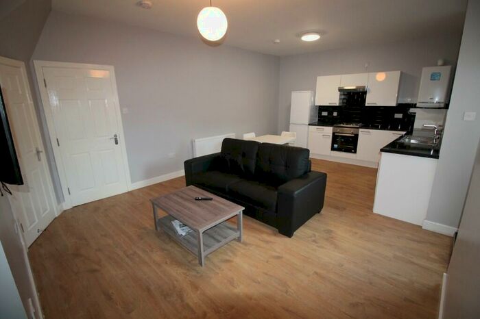 2 Bedroom Flat To Rent In Deuchar Street, Newcastle Upon Tyne, NE2