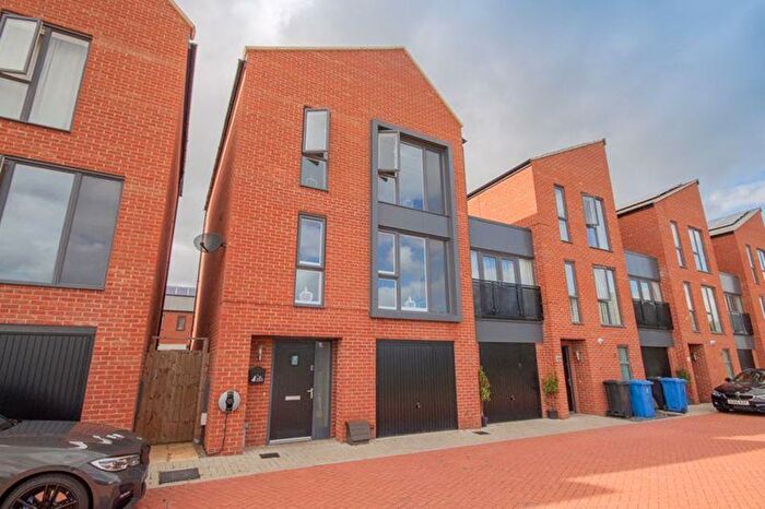 4 Bedroom Property To Rent In Kingsway Boulevard, Derby, DE22