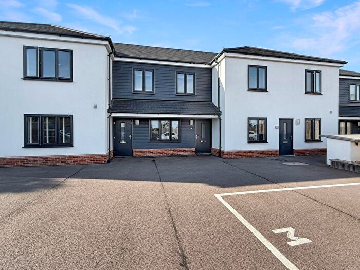 2 Bedroom Maisonette For Sale In Halifax Court, Braintree, CM7