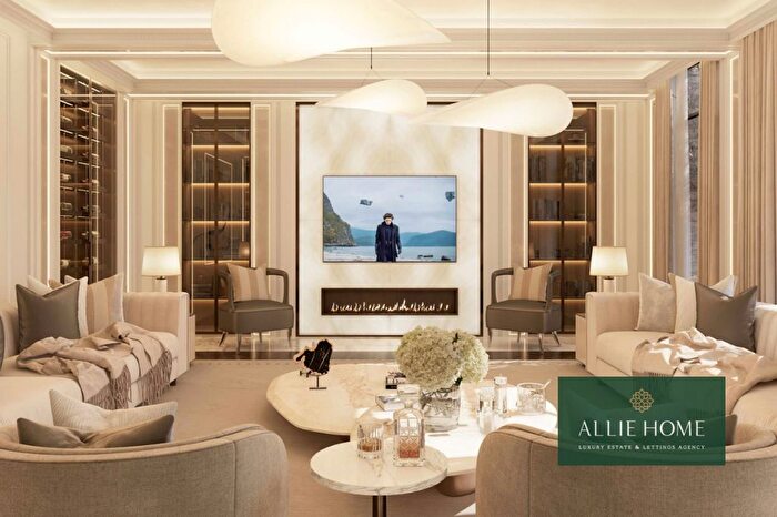 2 Bedroom Flat For Sale In Three Kings Yard, London, W1K