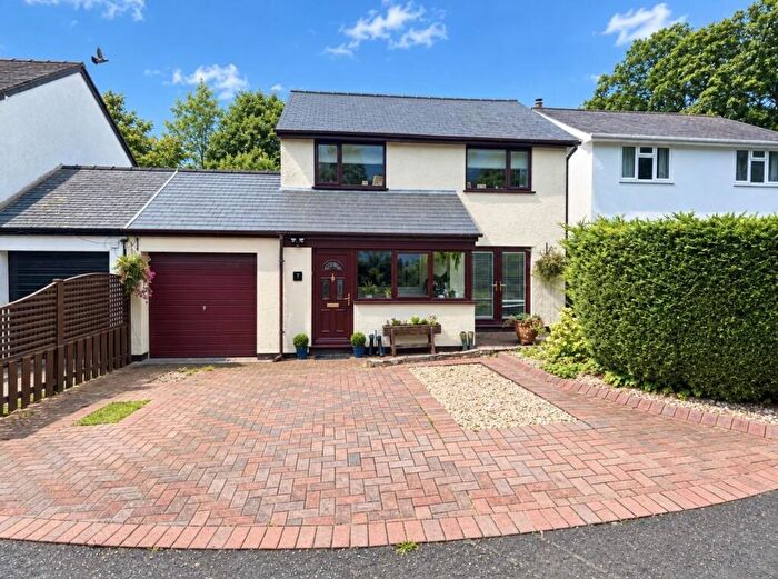 3 Bedroom Link Detached House For Sale In Llafar Y Nant, Glyn Ceiriog, Llangollen, LL20