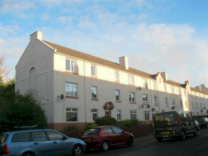 2 Bedroom Flat To Rent In Moat Drive, Edinburgh, EH14