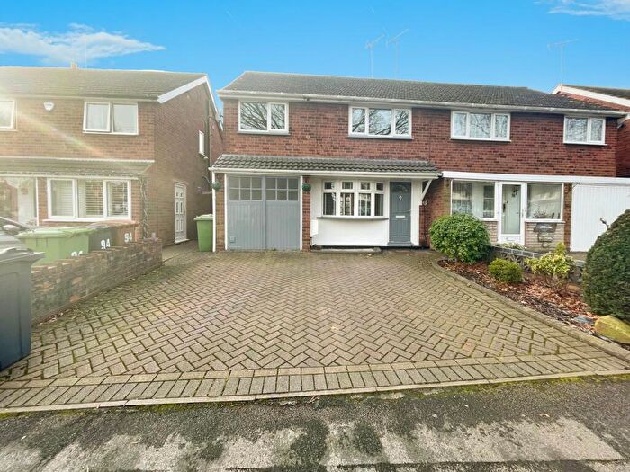 3 Bedroom Semi-Detached House To Rent In Beacon Road, Great Barr, Birmingham, B43