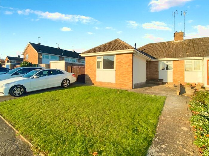 2 Bedroom Bungalow To Rent In Southwood, Maidstone, Kent, ME16