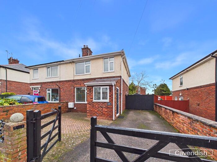 3 Bedroom Semi Detached House For Sale In Lyme Grove, Buckley, CH7