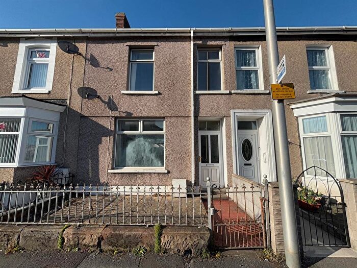 4 Bedroom Terraced House To Rent In Pembrey Road, Llanelli, Llanelli, SA15