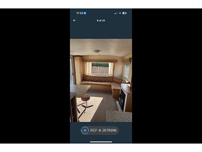 2 Bedroom Park Home To Rent In Weeping Willows, Cranley, GU6