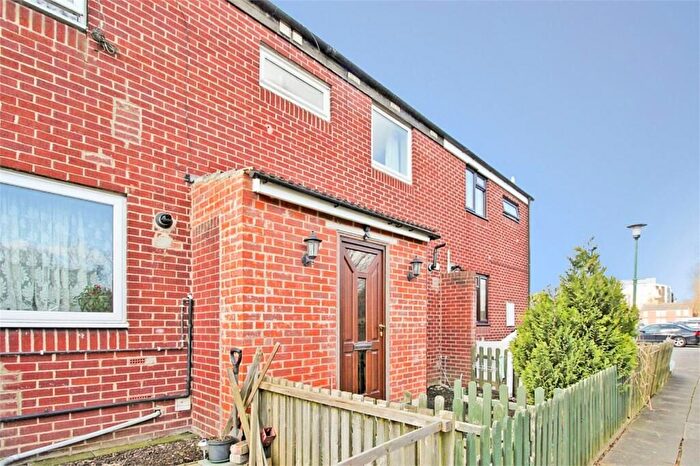3 Bedroom Terraced House To Rent In Burnt Oak Fields, Edgware, HA8